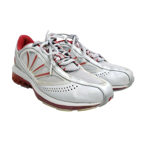 New Balance Women's Size 7.5 Running Shoes Gray Mesh - Picture 1 of 9